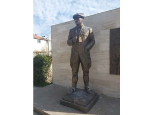 Atatürk büstlerine zarar veren şüpheli, gizlendiği bağ evinde yakalandı