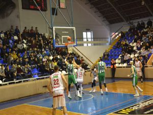 Türkiye Basketbol Ligi: Karesispor: 84 - Ankara Dsi: 80