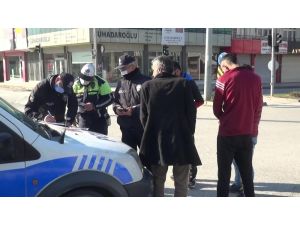 Hatay’da Sokağa Çıkma Kısıtlamasını İhlal Ettiler Cezadan Kurtulamadılar