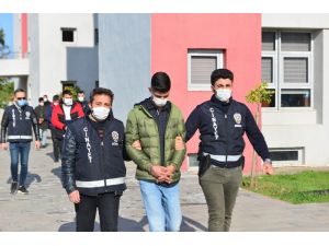 Parasını Alamadı Darp Edildi, Çıkan Kavgada İki Kişi Yaralandı