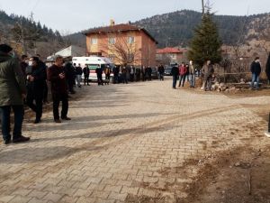 Çığ Altında Kalan Askerden Acı Haber Geldi