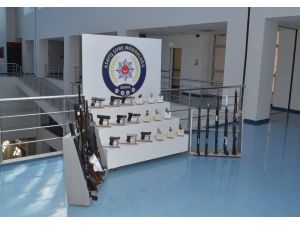 Adana’da 39 Ruhsatsız Silah Ele Geçirildi
