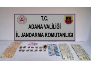 Jandarmadan Kaçan Şahıs Uyuşturucuyla Yakalandı