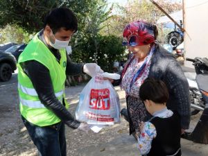 Büyükşehir’den çocuklara 224 bin litre süt