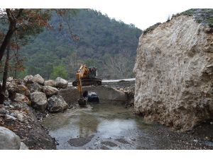 Büyükşehir, Çitdibi ve Yarbaş Çandır yolunu onardı