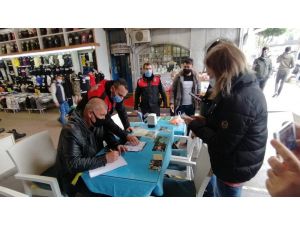 Turistlere yemek servisi açıp "yasaktan haberim yok" dedi
