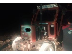 Far Avı Yapan Avcılar Traktörlerinden Oldu