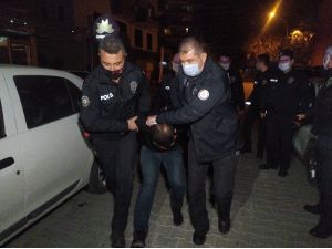 Polisin Gözü Önünde Hava Ateş Açıp Kaçmak İstediler, Kıskıvrak Yakalandılar