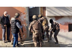 İskenderun’da 400 Polis İle Narkotik Operasyonu