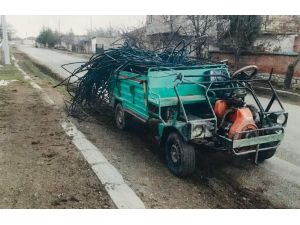 Direğe Gücü Yetmeyince Parçalarını Çaldı