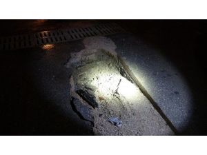Kozan’da Sağanak Nedeniyle İstinat Duvarı Ve Yol Çöktü