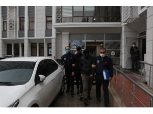 Çaldıkları Motosiklet İle Benzin Aldılar Yakalandılar