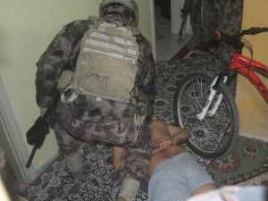 Komiserli, Polisli Suç Örgütü Darphane Gibi Çıktı