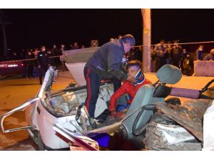 Antalya’da feci kaza: 3 ölü, 4 yaralı