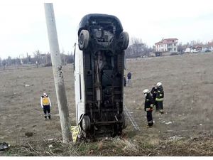 Yoldan Çıkan Kamyonet Şaha Kalktı: 1 Yaralı