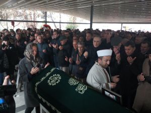 Eski Deniz Kuvvetleri Komutanı Örnek’in Oğlu Son Yolculuğuna Uğurlandı