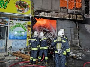Gaziantep’ Gıda Toptancıları Sitesi’nde Büyük Yangın