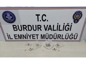 Burdur’da Zehir Tacirleri, Uyuşturucuyu Balonların İçine Sakladı