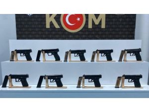 Kısıtlamada Silah Kaçakçılığı Yaparken Yakalandılar