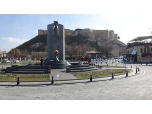 Gaziantep Kısıtlamayla Sessizliğe Gömüldü