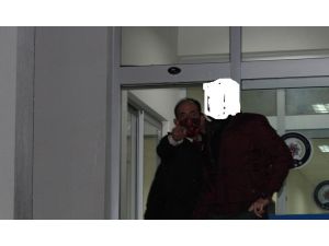Gözaltına Alınan Muhtar Gazetecilere Akıl Almaz Hareket