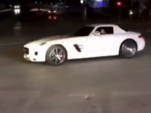 Lüks Otomobiliyle Drift Yaptı, Trafiği Tehlikeye Soktu, Sosyal Medyadan Paylaştı