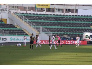 Süper Lig: Denizlispor: 0 - Göztepe: 0 (Maç Devam Ediyor)