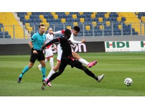 Süper Lig: Gençlerbirliği: 0 - Ft Antalyaspor: 0 (İlk Yarı)