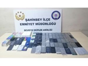 Gaziantep’te Gümrük Kaçağı 73 Adet Cep Telefonu Ele Geçirildi