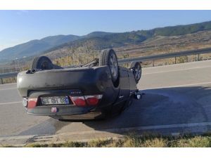 Takla Atan Otomobilden Yaralı Kurtuldu