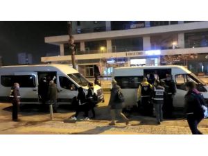 Fuhuş Operasyonunda Apart Yetkilisi Ve 8 Kişiye 17 Bin Lira Ceza Kesildi