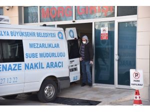 Falezlerden düşerek ölen kadın, aynı gün oğlunun mezarına gitmiş