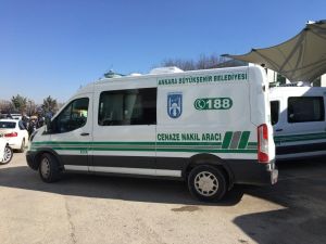 Şüpheli Şekilde 8.kattan Düşen Ayşe Özgecan Usta, Ankara’da Toprağa Verildi