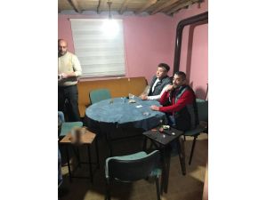 Bağ Evinde Kumar Oynayan 18 Kişiye Ceza Yağdı