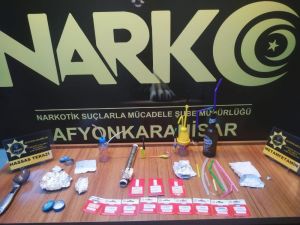 Afyonkarahisar’da Uyuşturucu Operasyonu: 10 Gözaltı
