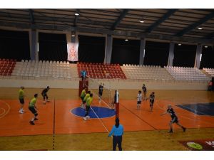 Korkuteli Belediyespor Ilgın Spor’a Set Vermedi: 3-0