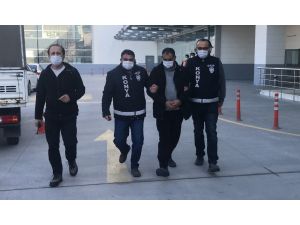 Gerçek Diye İmitasyon Altınları Gasp Eden Şüpheli: "Bir Daha Öyle Yapmasınlar Gerçek Altın Koysunlar"