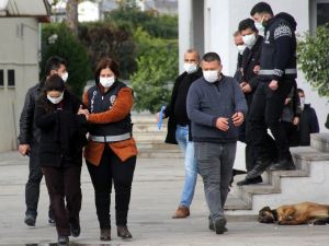Babasının Öldürdüğü Kocasını Evde 3 Gün Sakladı