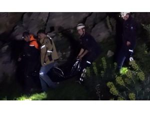 Dağa çıkan 11 yaşındaki çocuğun cesedi 150 metre yükseklikteki kayalık alanda bulundu