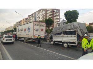 Tarsus’ta 3 Aracın Karıştığı Kazada 3 Kişi Yaralandı