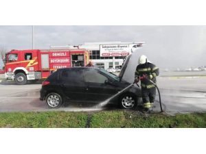 Seyir Halindeki Otomobil Alevlere Teslim Oldu