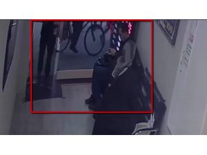 Döviz Bürosundaki Gasp Anı Kamerada