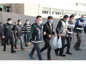 Antalya’da 48 ekip 119 polisin katılımıyla dev operasyon
