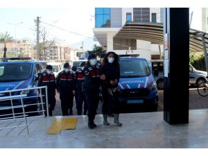Pompalı tüfekli baskın yapıp 3 kişinin yaralanmasına neden olan kadın adliyeye sevk edildi