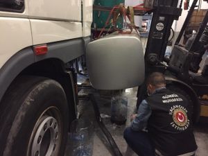 Sarp Gümrük Kapısında 480 Kg Kaçak Bal Ele Geçirildi