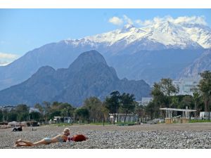 Antalya’da Şubat ayının ortasında kıskandıran görüntüler