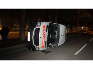 Isparta’da Otomobil İle Ambulans Çarpıştı: 2 Yaralı