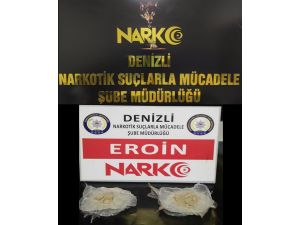 Sokak Satıcılarının Evinden Yüklü Miktarda Para Ve Uyuşturucu Madde Çıktı