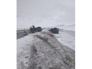 Başkent’te Minibüs Devrildi: 6 Yaralı