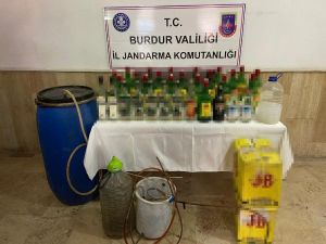 Burdur’da Sahte İçki İmal Eden 2 Kişi Yakalandı